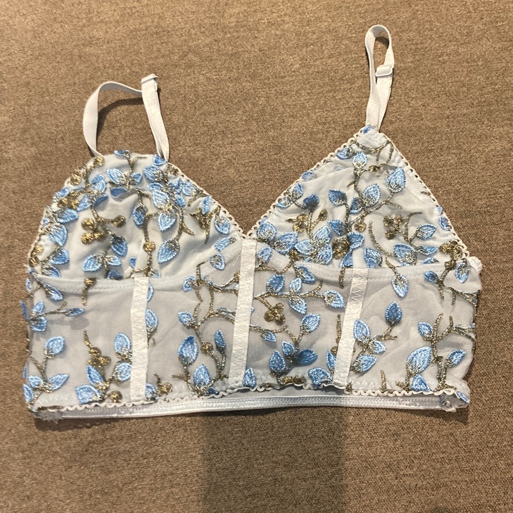 Super cute crop top